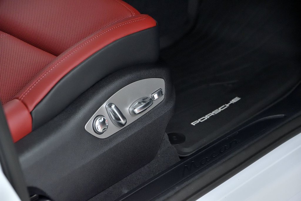 Porsche Macan  2025 à Laval, Québec - 44 - w1024h768px