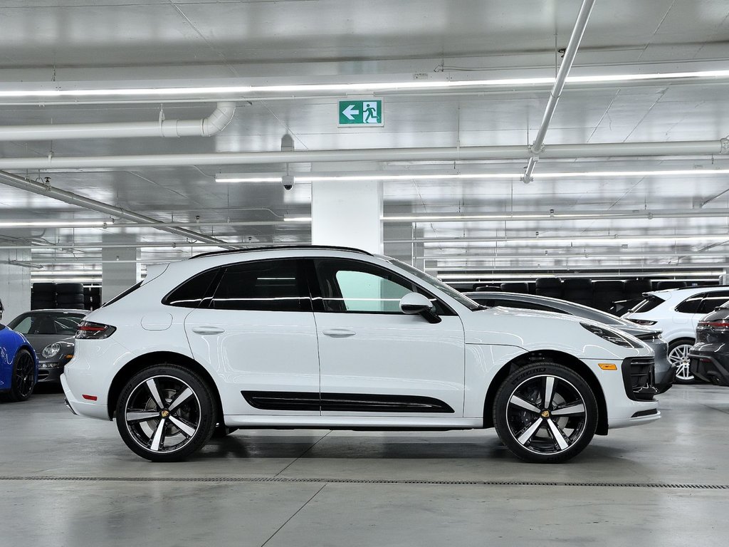 Porsche Macan  2025 à Laval, Québec - 2 - w1024h768px