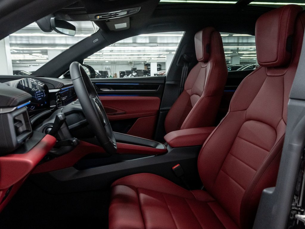 Porsche Macan 4 Electrique 2025 à Laval, Québec - 11 - w1024h768px