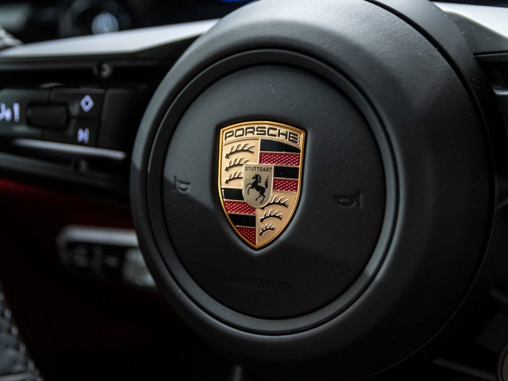 Porsche Macan 4 Electrique 2025 à Laval, Québec - 20 - w1024h768px