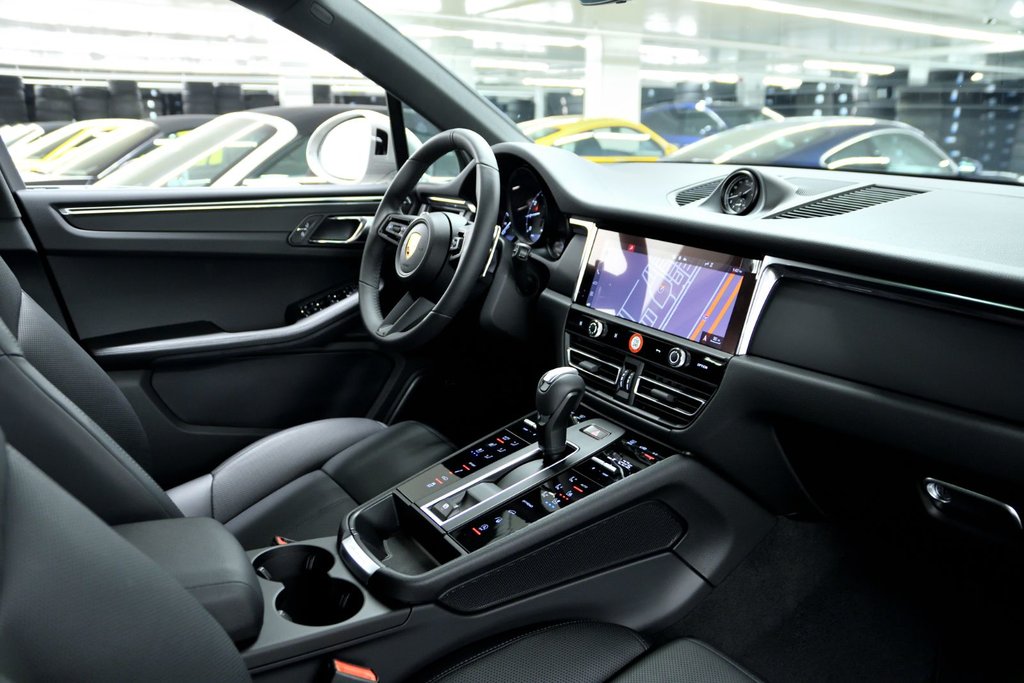 Porsche Macan  2025 à Laval, Québec - 27 - w1024h768px