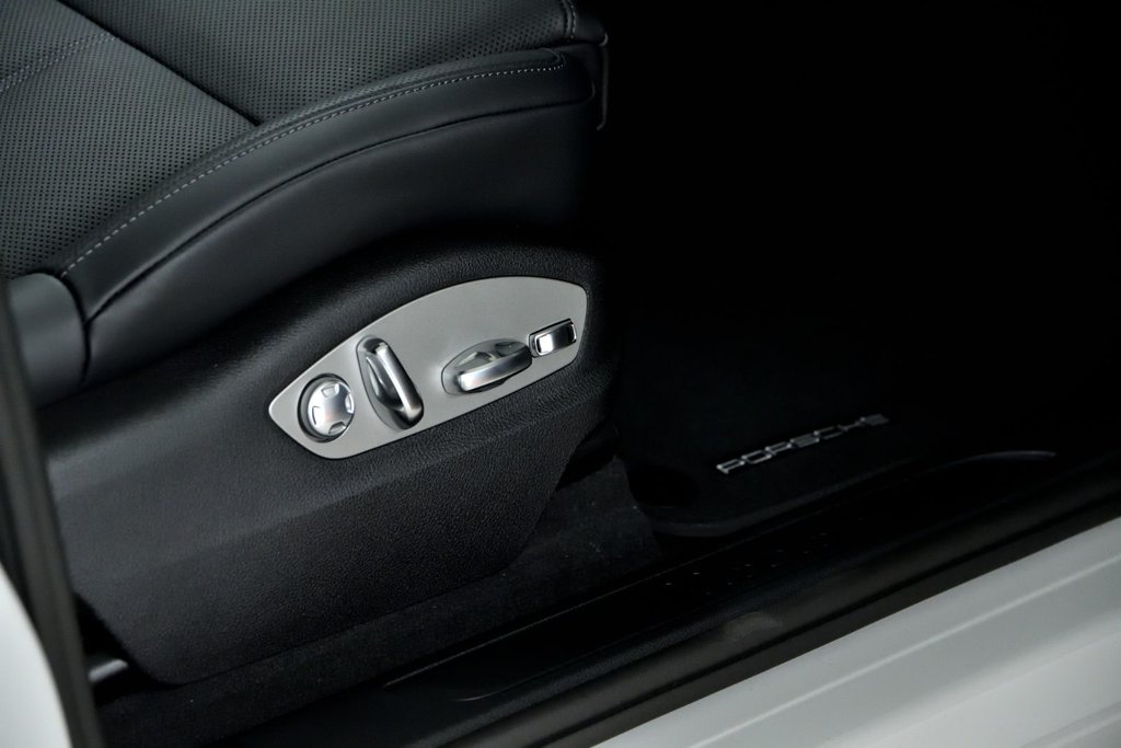 Porsche Macan  2025 à Laval, Québec - 41 - w1024h768px