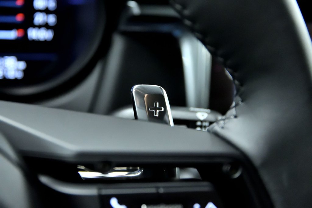 Porsche Macan  2025 à Laval, Québec - 20 - w1024h768px
