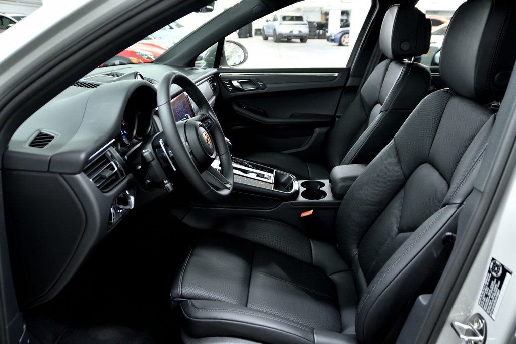 Porsche Macan  2025 à Laval, Québec - 13 - w1024h768px