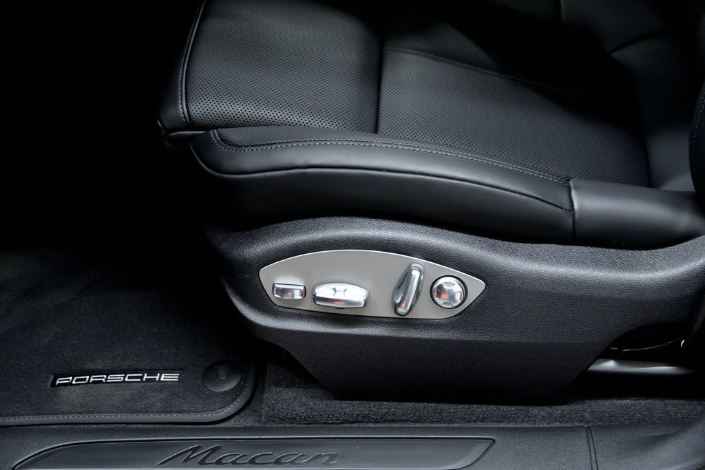 Porsche Macan  2025 à Laval, Québec - 40 - w1024h768px