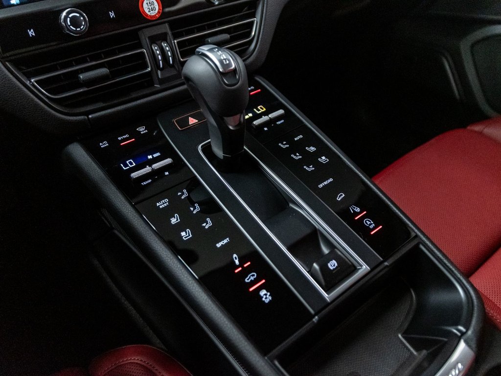 Porsche Macan  2025 à Laval, Québec - 28 - w1024h768px