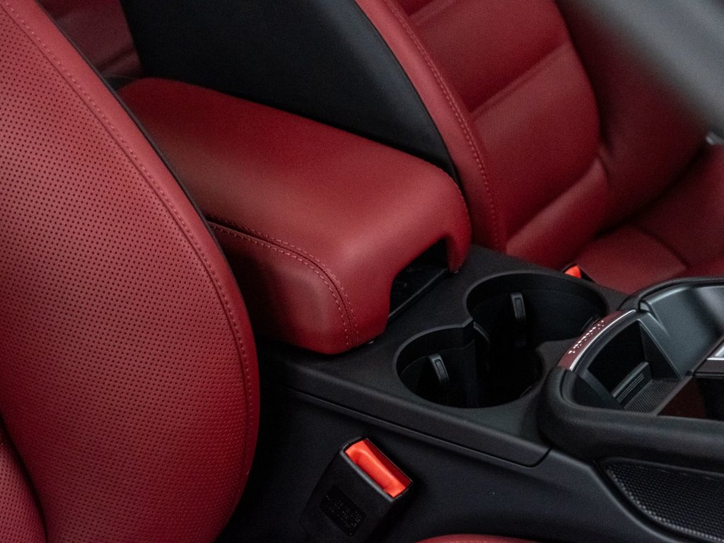 Porsche Macan  2025 à Laval, Québec - 30 - w1024h768px