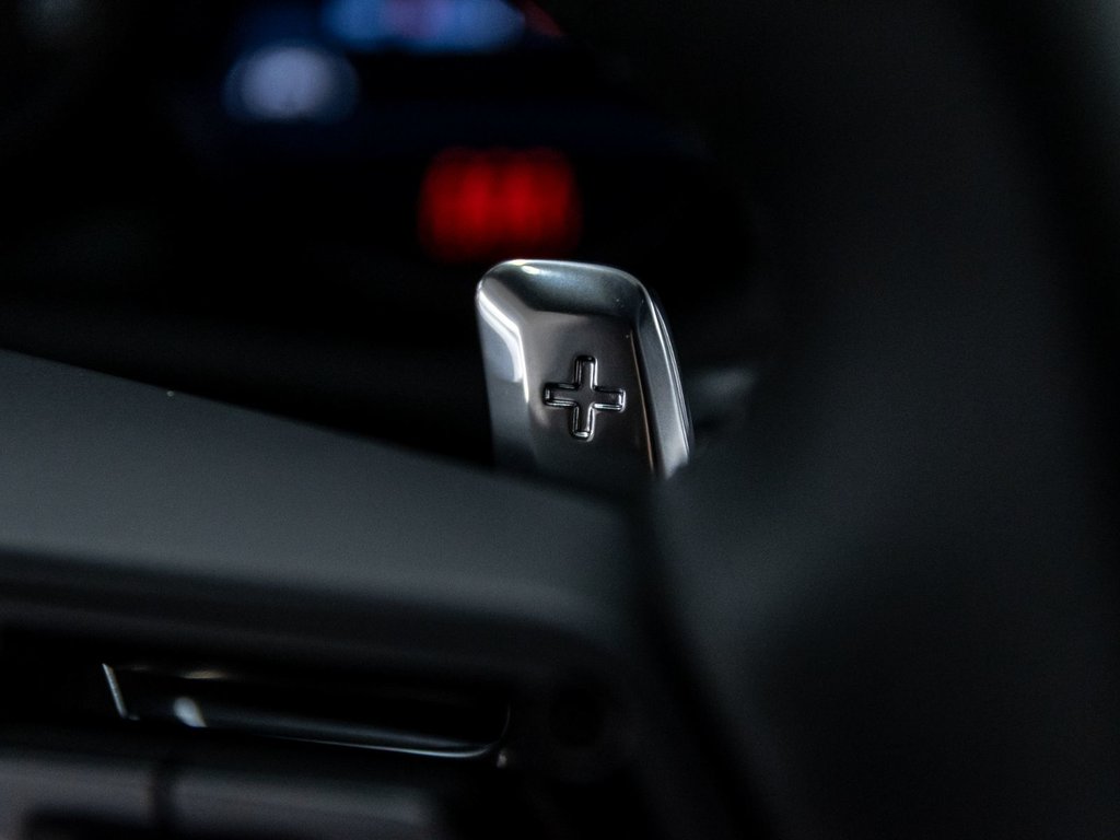 Porsche Macan  2025 à Laval, Québec - 17 - w1024h768px