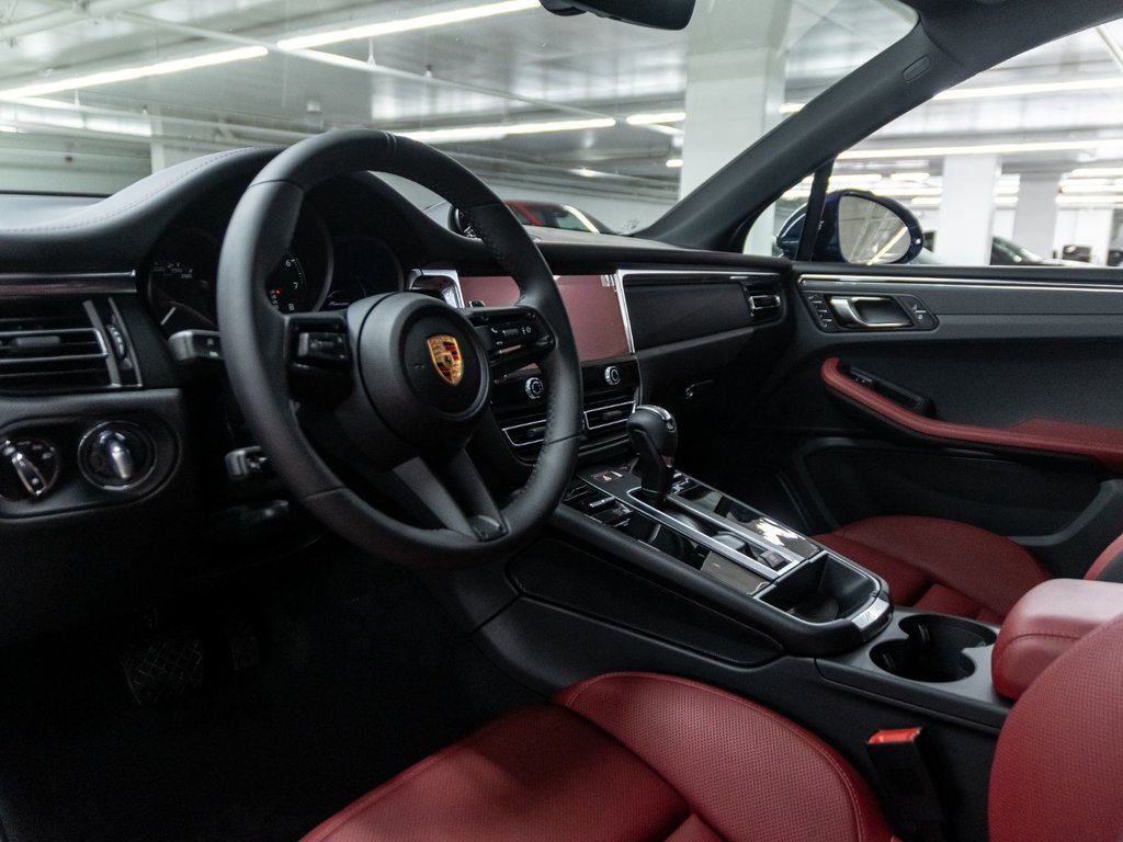Porsche Macan  2025 à Laval, Québec - 12 - w1024h768px