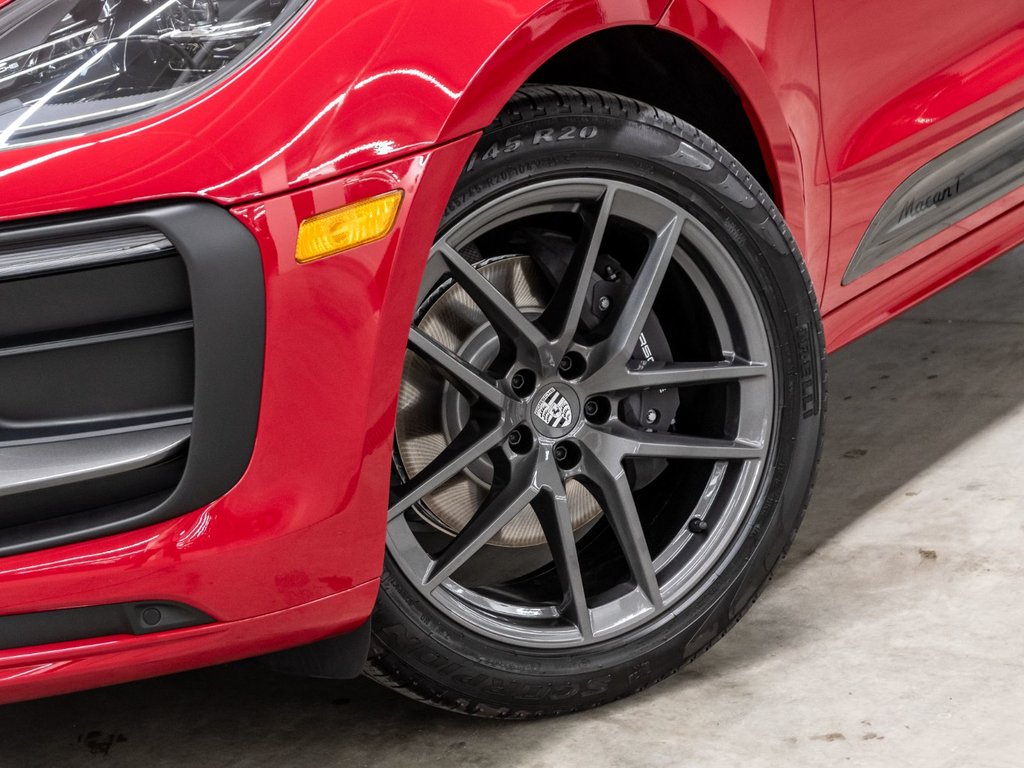 2026 Porsche Macan T in Laval, Quebec - 8 - w1024h768px