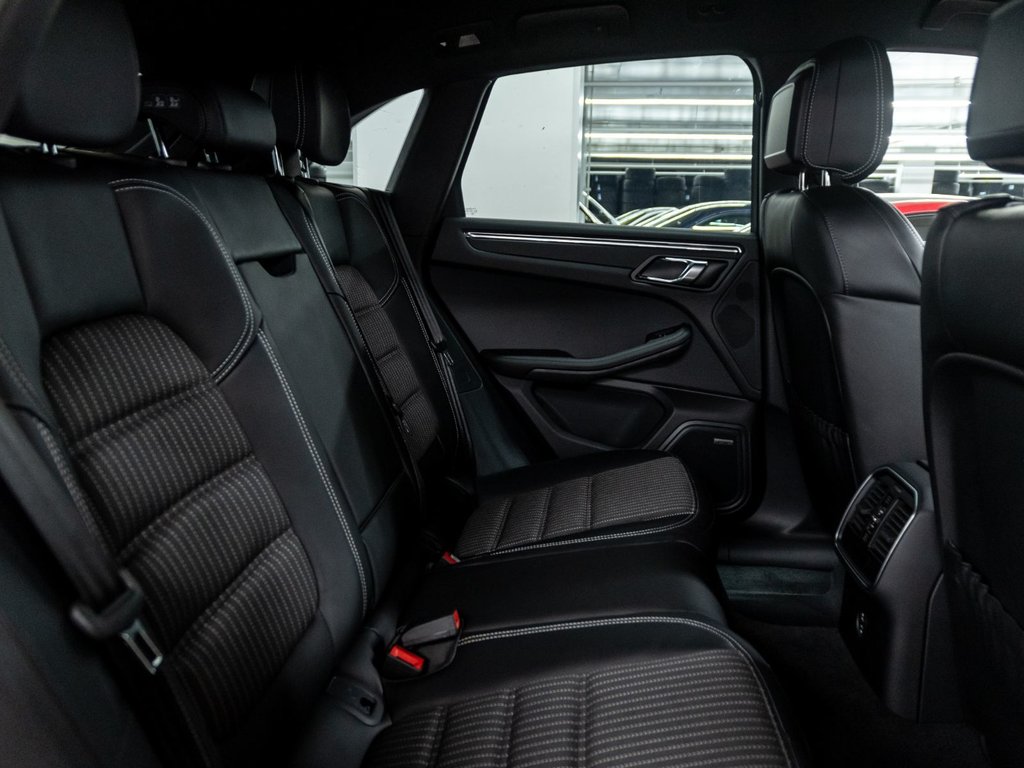 2026 Porsche Macan T in Laval, Quebec - 31 - w1024h768px