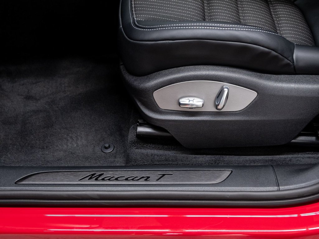 2026 Porsche Macan T in Laval, Quebec - 36 - w1024h768px