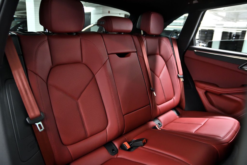 Porsche Macan T 2026 à Laval, Québec - 39 - w1024h768px