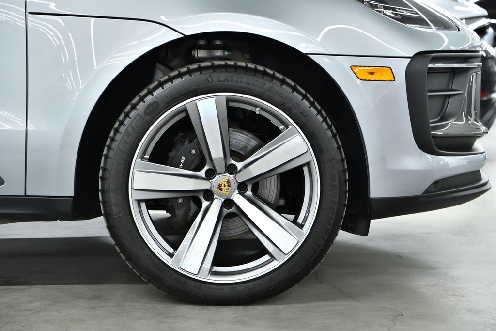 Porsche Macan T 2026 à Laval, Québec - 10 - w1024h768px