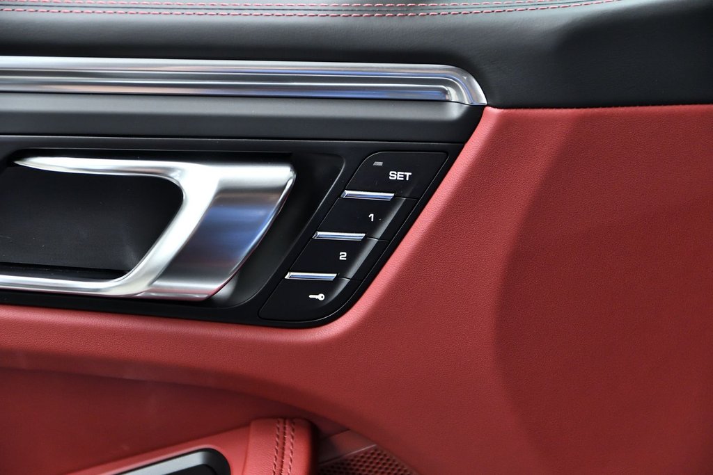 Porsche Macan T 2026 à Laval, Québec - 42 - w1024h768px