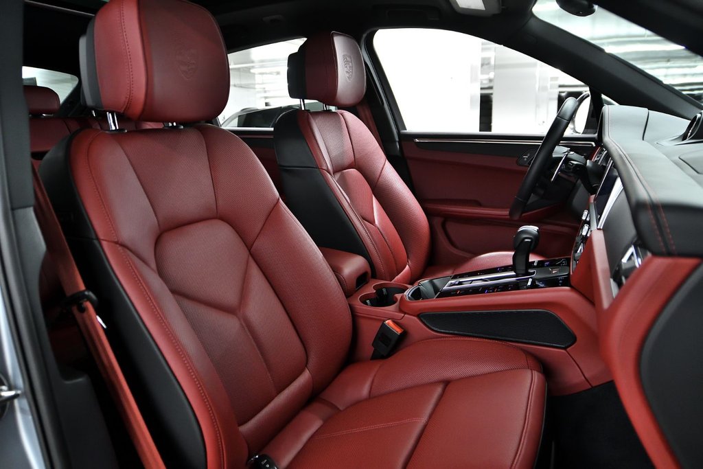 Porsche Macan T 2026 à Laval, Québec - 35 - w1024h768px