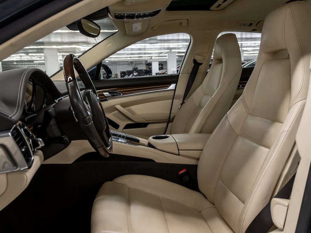 2015 Porsche Panamera Turbo / V8 / Premium Plus / Burmester / in Laval, Quebec - 13 - w1024h768px