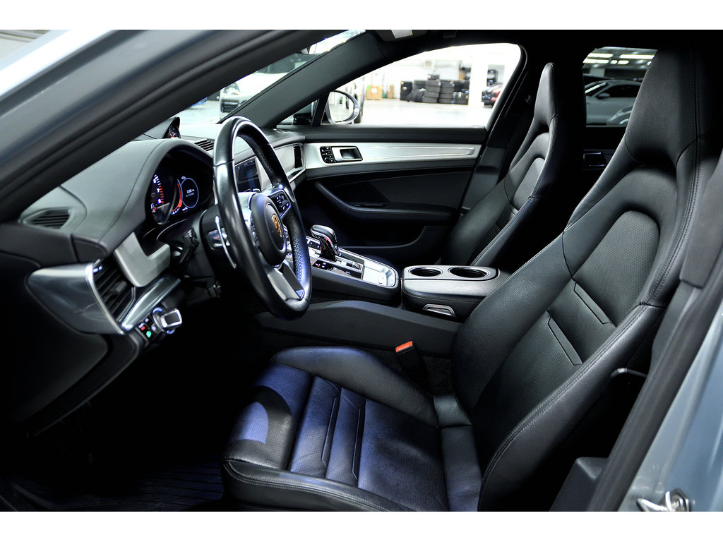 Porsche Panamera 4 Sport Turismo AWD / BOSE / SportDesign 2018 à Laval, Québec - 11 - w1024h768px