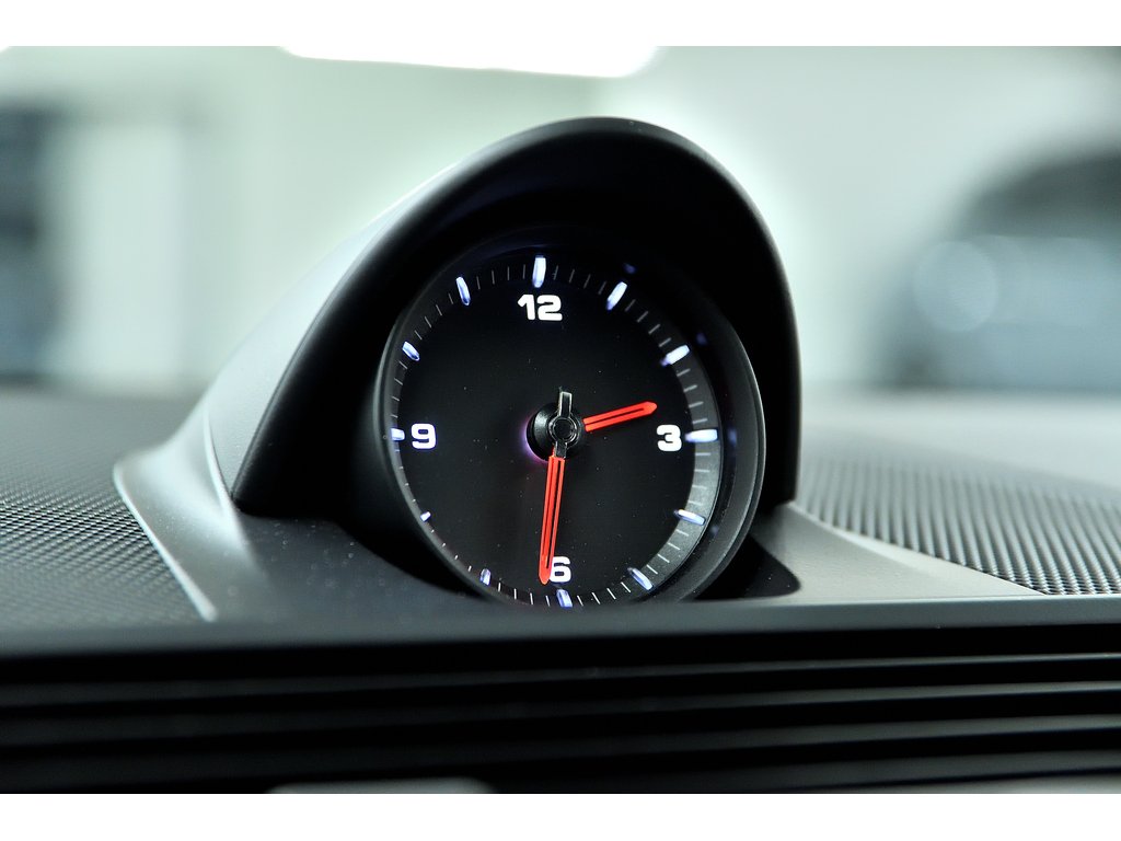 2018 Porsche Panamera 4 Sport Turismo AWD / BOSE / SportDesign in Laval, Quebec - 19 - w1024h768px