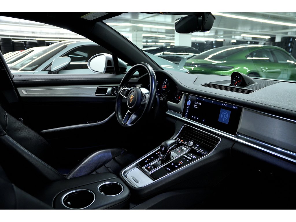 2018 Porsche Panamera 4 Sport Turismo AWD / BOSE / SportDesign in Laval, Quebec - 29 - w1024h768px
