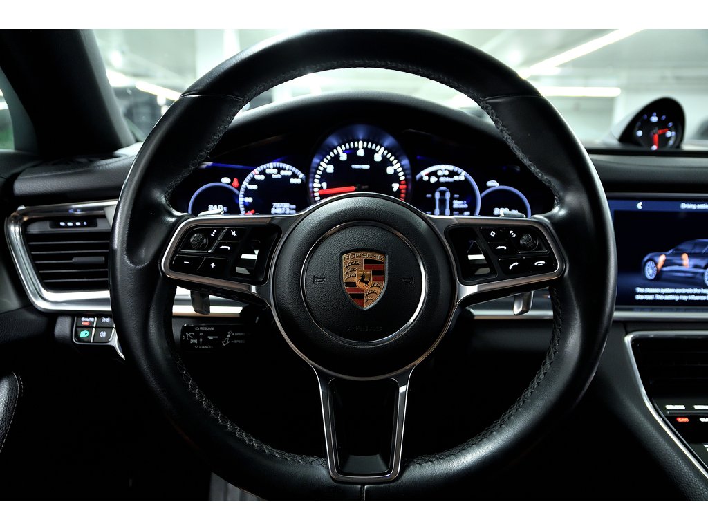 2018 Porsche Panamera 4 Sport Turismo AWD / BOSE / SportDesign in Laval, Quebec - 15 - w1024h768px
