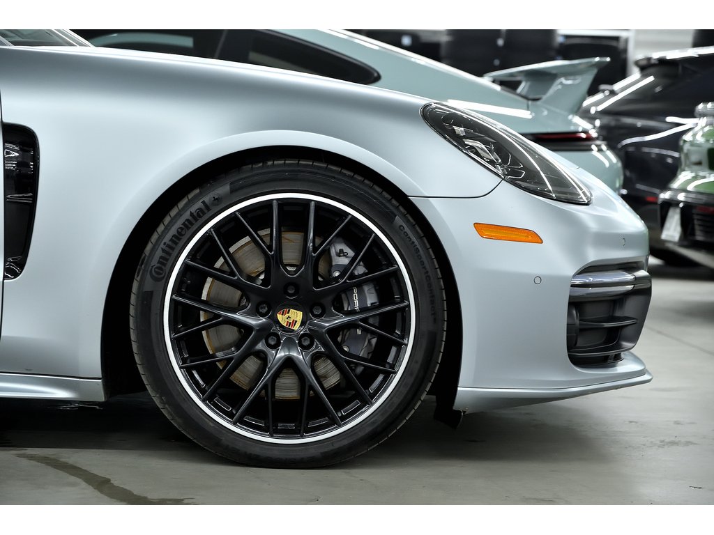 2018 Porsche Panamera 4 Sport Turismo AWD / BOSE / SportDesign in Laval, Quebec - 8 - w1024h768px