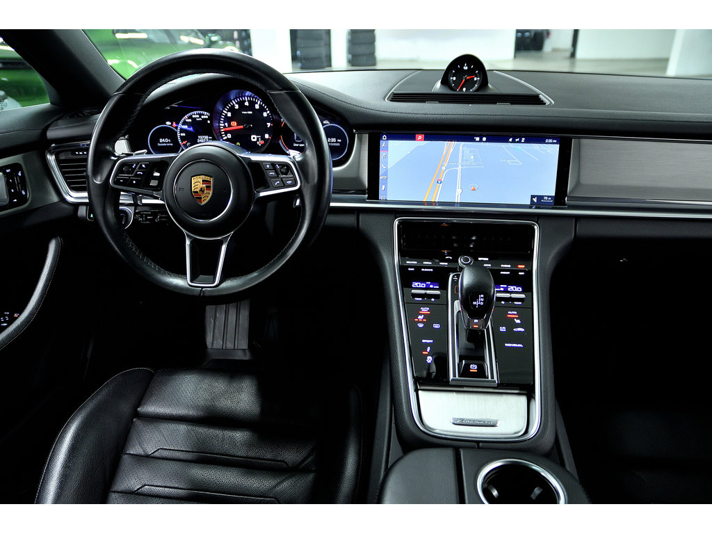 Porsche Panamera 4 Sport Turismo AWD / BOSE / SportDesign 2018 à Laval, Québec - 30 - w1024h768px