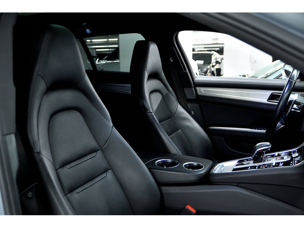 2018 Porsche Panamera 4 Sport Turismo AWD / BOSE / SportDesign in Laval, Quebec - 12 - w1024h768px