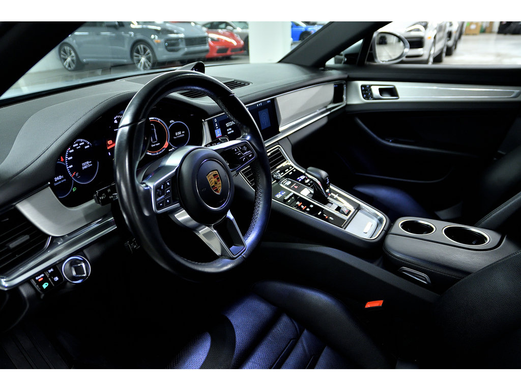 Porsche Panamera 4 Sport Turismo AWD / BOSE / SportDesign 2018 à Laval, Québec - 10 - w1024h768px