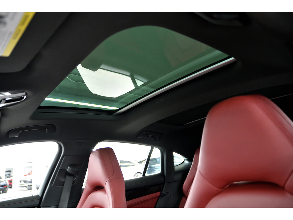 Porsche Panamera E-Hybrid / Sport Design / Premium Package plus / 2019 à Laval, Québec - 21 - w1024h768px