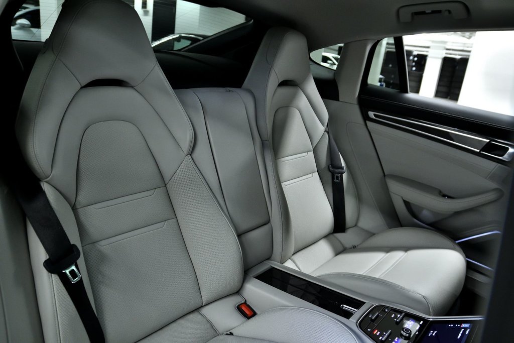 Porsche Panamera 4 E-HYBRID 2022 à Laval, Québec - 40 - w1024h768px