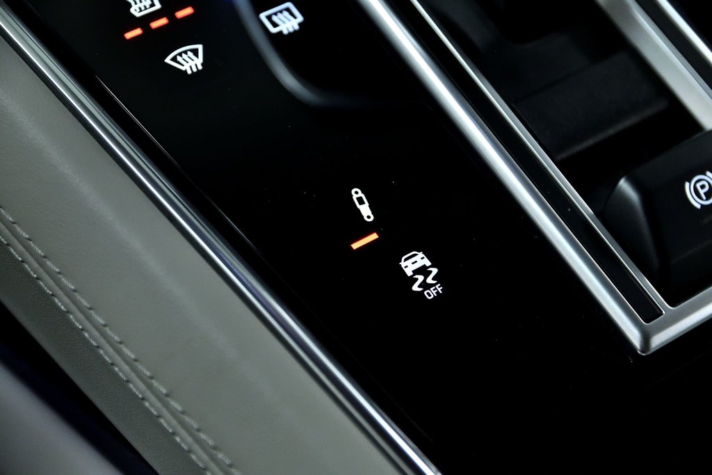 Porsche Panamera 4 E-HYBRID 2022 à Laval, Québec - 18 - w1024h768px