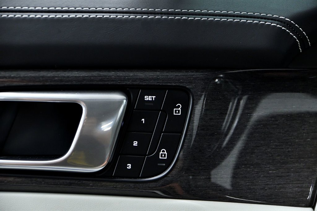 Porsche Panamera 4 E-HYBRID 2022 à Laval, Québec - 21 - w1024h768px