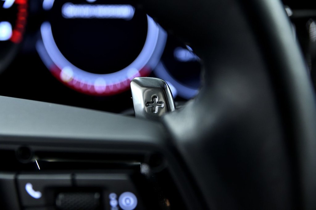 Porsche Panamera 4 E-HYBRID 2022 à Laval, Québec - 9 - w1024h768px