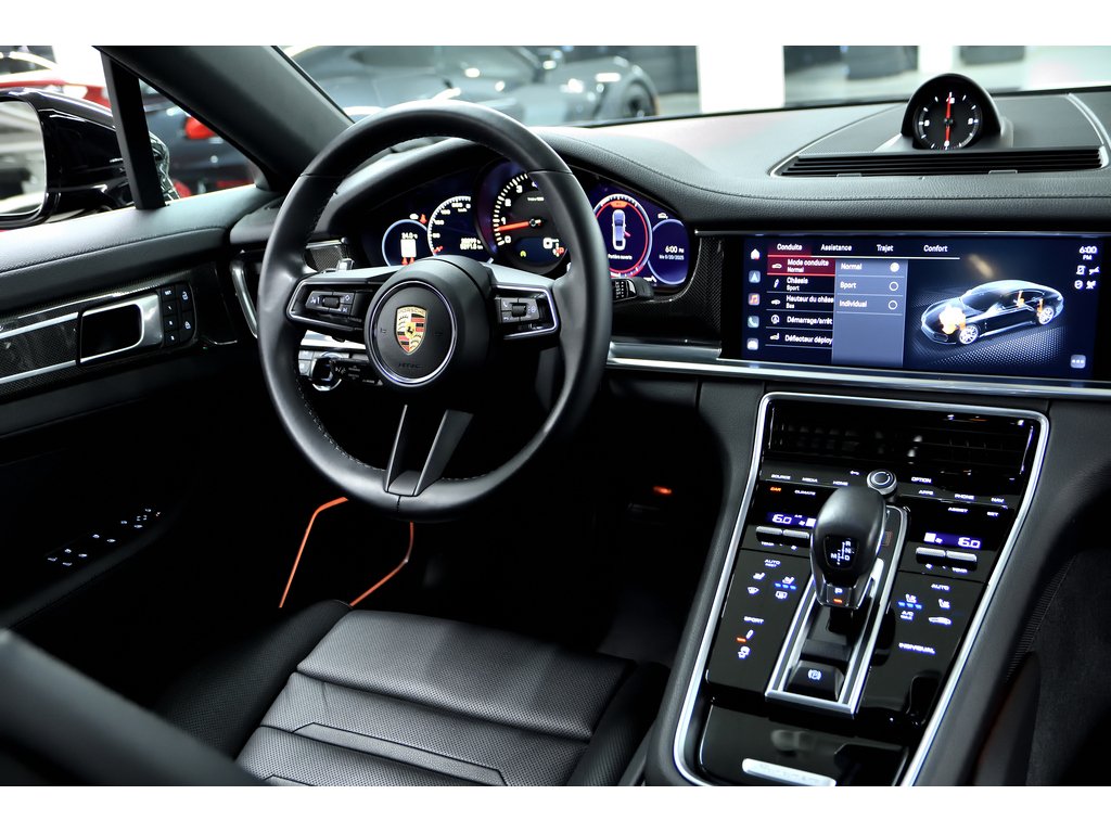 2023 Porsche Panamera AWD / Premium Package / Air Suspension / Rear Axle in Laval, Quebec - 39 - w1024h768px