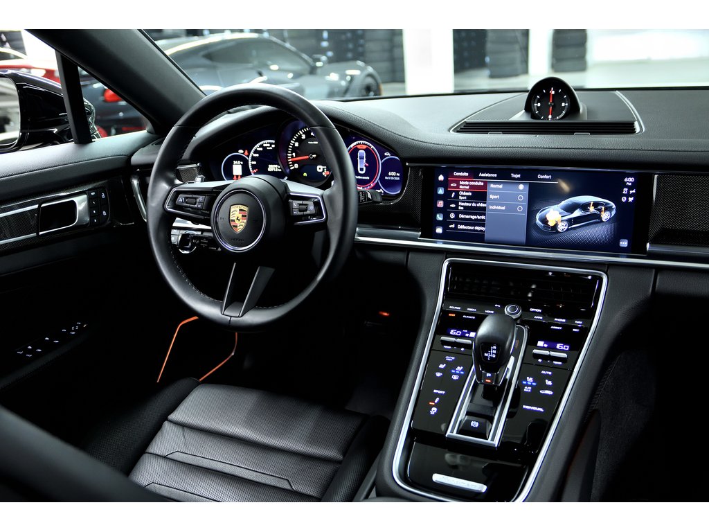 2023 Porsche Panamera AWD / Premium Package / Air Suspension / Rear Axle in Laval, Quebec - 38 - w1024h768px