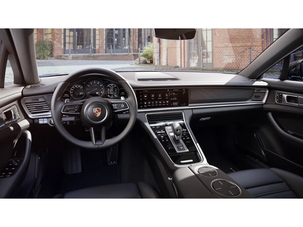 2023 Porsche Panamera AWD / Premium Package / Air Suspension / Rear Axle in Laval, Quebec - 4 - w1024h768px
