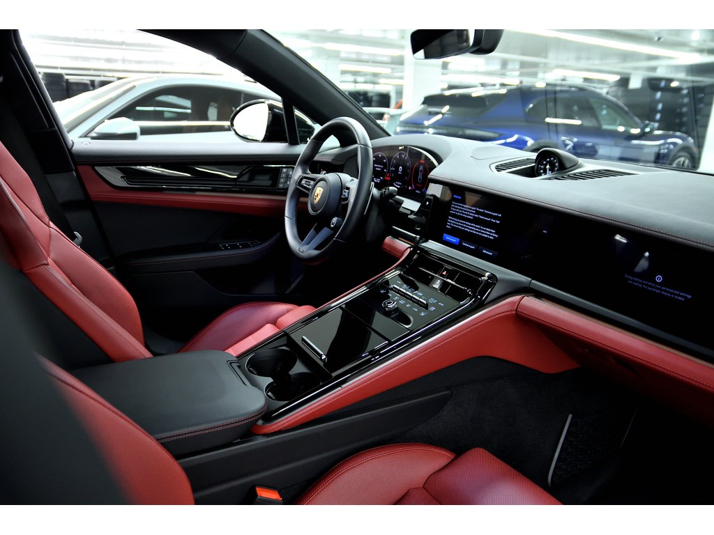 2024 Porsche Panamera 4 AWD / Premium Package / ACC / BOSE in Laval, Quebec - 16 - w1024h768px