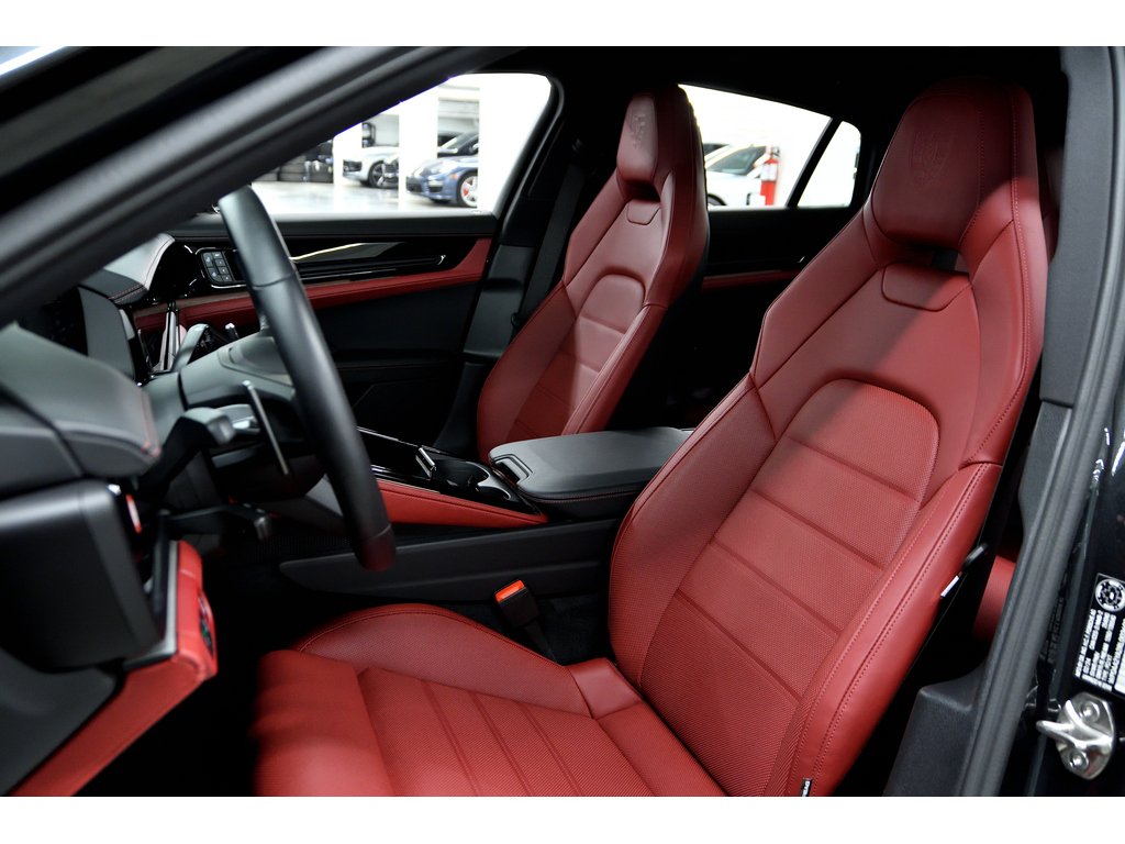 2024 Porsche Panamera 4 AWD / Premium Package / ACC / BOSE in Laval, Quebec - 15 - w1024h768px