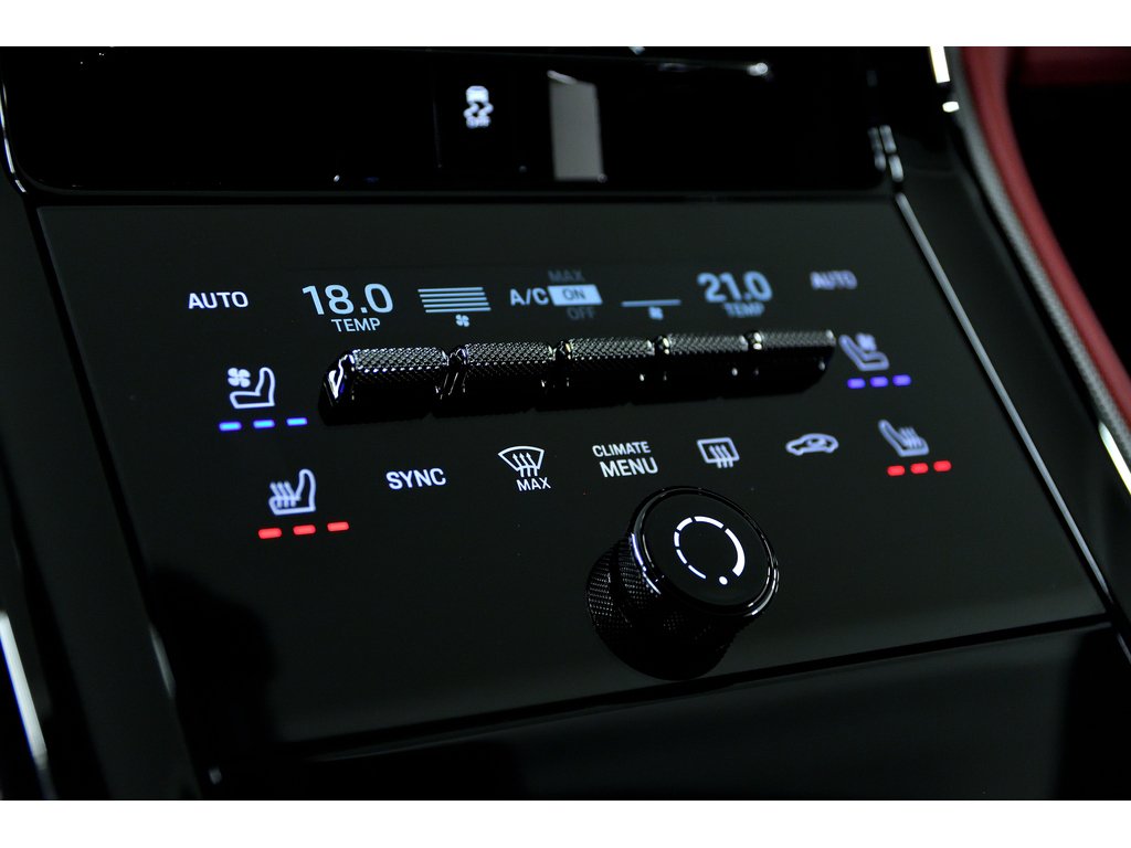 2024 Porsche Panamera 4 AWD / Premium Package / ACC / BOSE in Laval, Quebec - 29 - w1024h768px