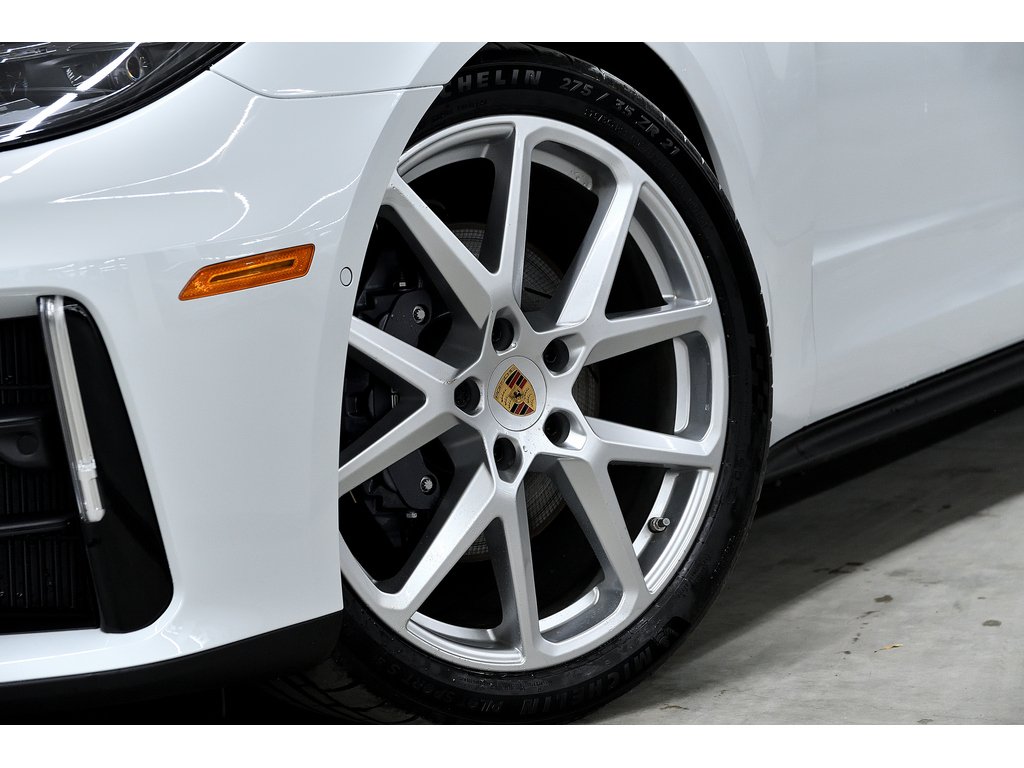 Porsche Panamera 4 AWD / 18 Ways seats / BOSE 2024 à Laval, Québec - 9 - w1024h768px