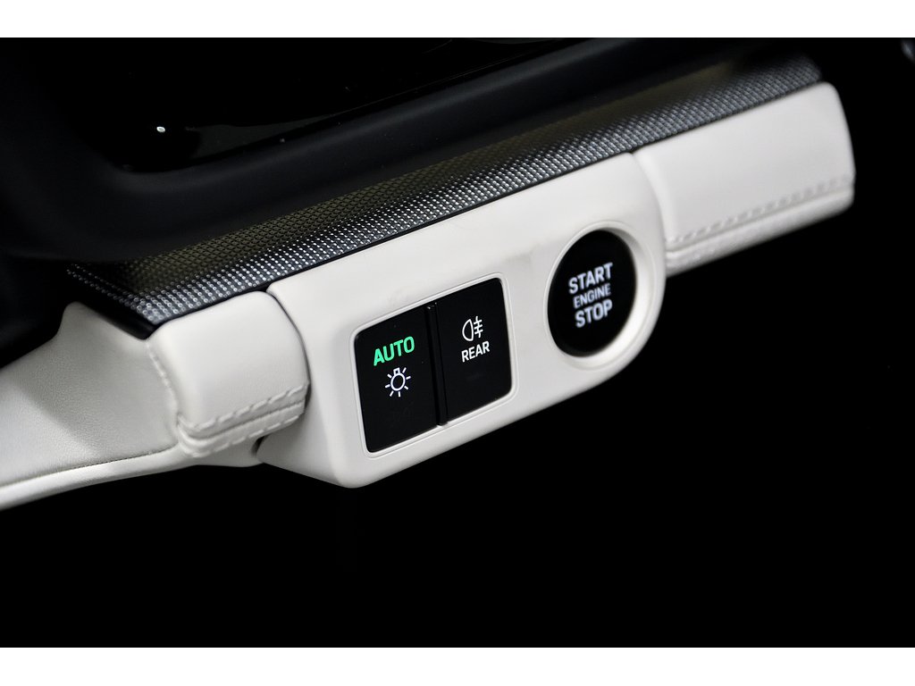 Porsche Panamera 4 AWD / 18 Ways seats / BOSE 2024 à Laval, Québec - 44 - w1024h768px