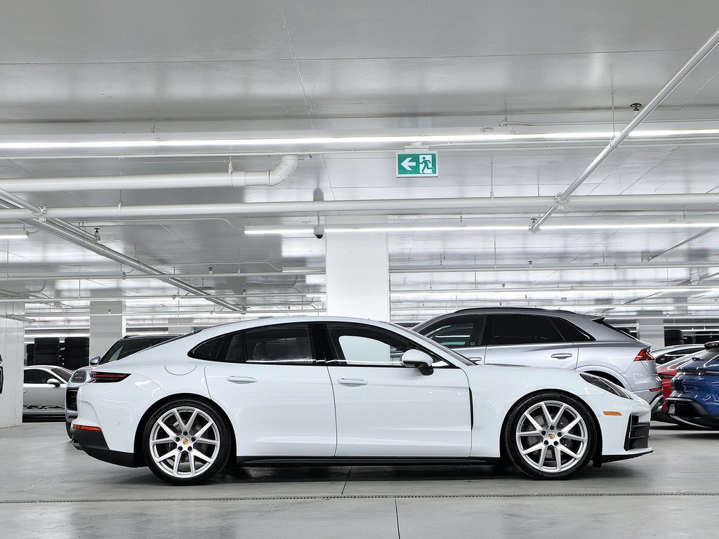 Porsche Panamera 4 AWD / 18 Ways seats / BOSE 2024 à Laval, Québec - 2 - w1024h768px