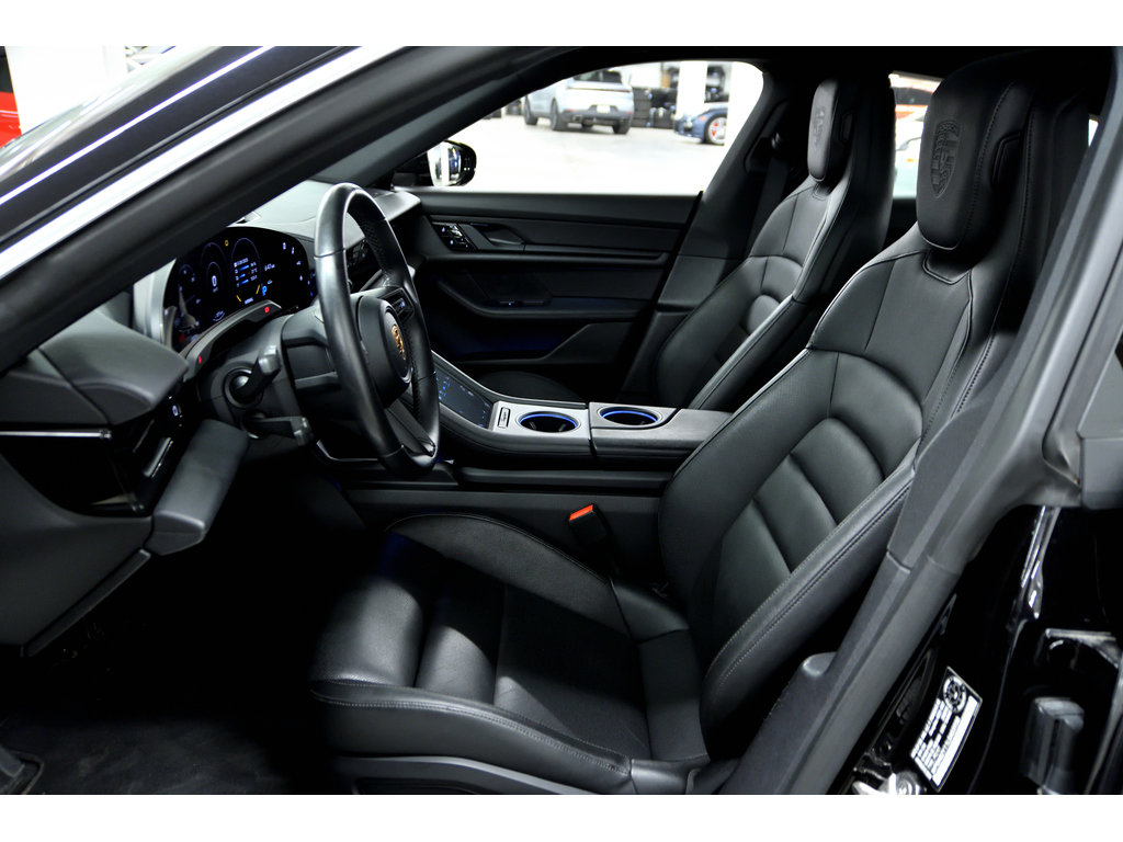 Porsche Taycan 4S Sedan / Premium Package / BOSE / Sport Chrono 2020 à Laval, Québec - 12 - w1024h768px