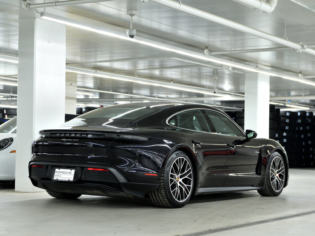 Porsche Taycan 4S Sedan / Premium Package / BOSE / Sport Chrono 2020 à Laval, Québec - 4 - w1024h768px