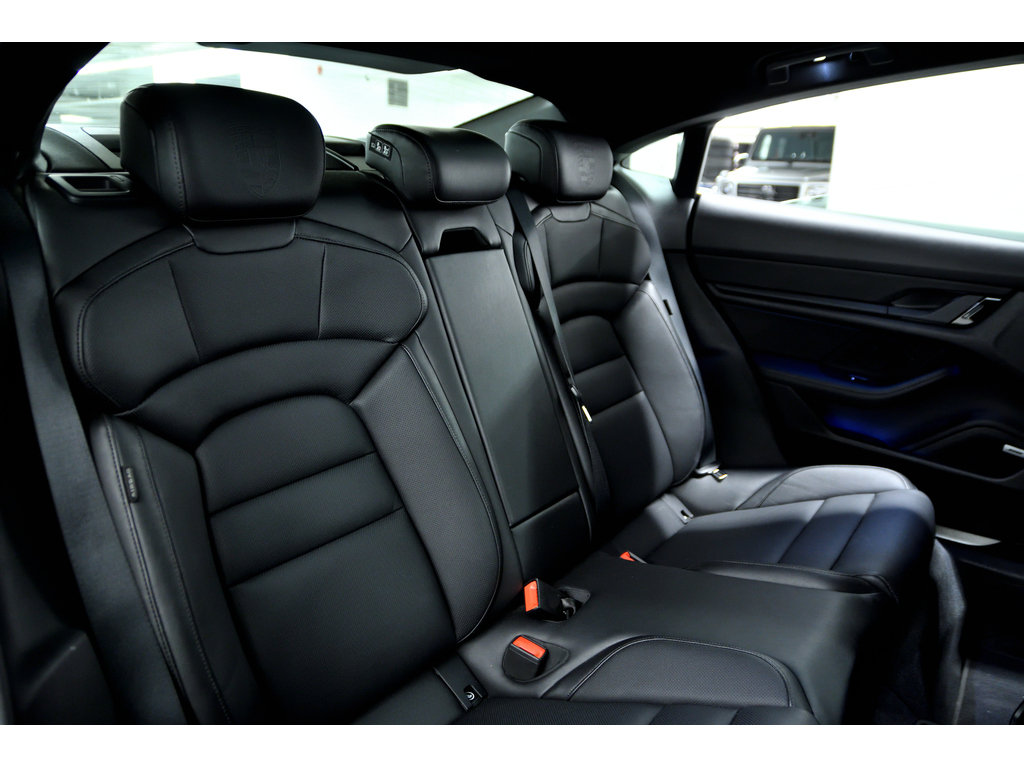 Porsche Taycan 4S Sedan / Premium Package / BOSE / Sport Chrono 2020 à Laval, Québec - 15 - w1024h768px