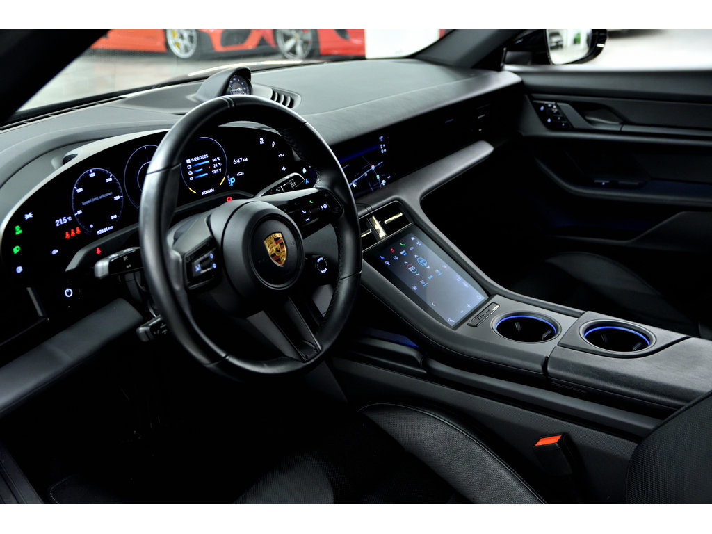 Porsche Taycan 4S Sedan / Premium Package / BOSE / Sport Chrono 2020 à Laval, Québec - 11 - w1024h768px