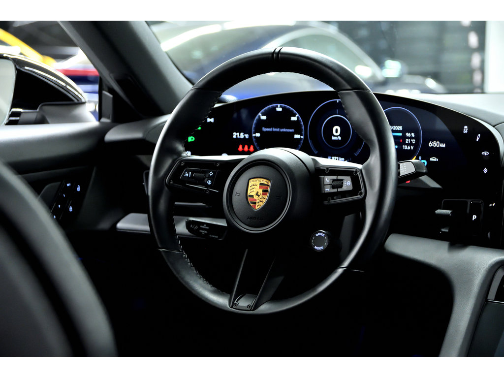 Porsche Taycan 4S Sedan / Premium Package / BOSE / Sport Chrono 2020 à Laval, Québec - 40 - w1024h768px