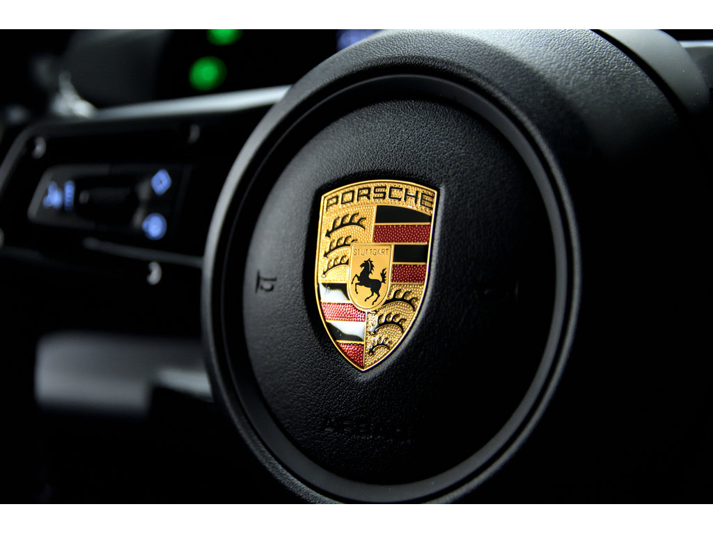 Porsche Taycan 4S Sedan / Premium Package / BOSE / Sport Chrono 2020 à Laval, Québec - 17 - w1024h768px