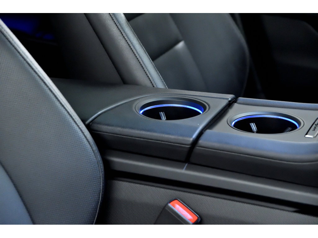 Porsche Taycan 4S Sedan / Premium Package / BOSE / Sport Chrono 2020 à Laval, Québec - 36 - w1024h768px